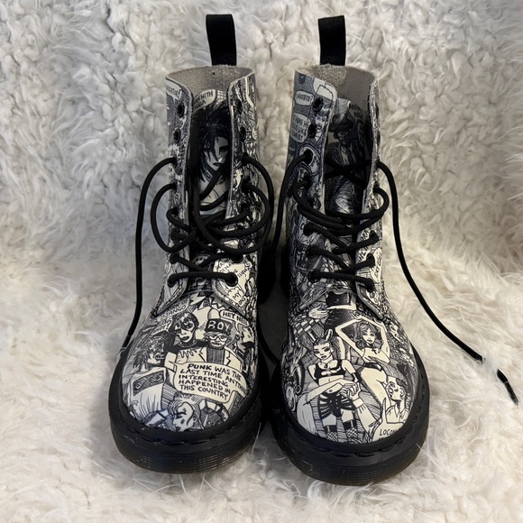 *NWB* Dr. Martens x Mark Wigan Pascal 8-Eye "Party People" Leather Boots Size 7W - Picture 2 of 5